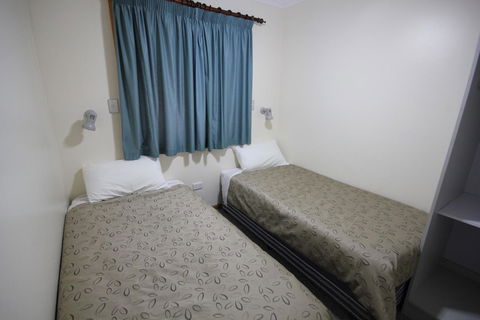 Port Vincent Motel & Apartments - Redcliffe Tourism 19