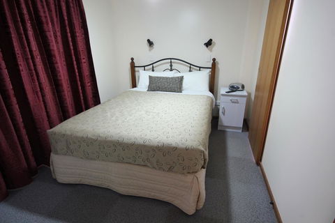 Port Vincent Motel & Apartments - Redcliffe Tourism 13