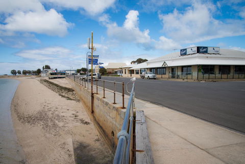 Port Vincent Motel & Apartments - Redcliffe Tourism 36