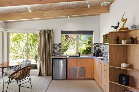 Adelaide Hills Retreats - Redcliffe Tourism 24