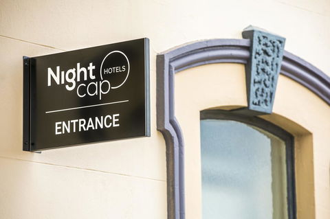 Nightcap At Exeter Hotel - Redcliffe Tourism 19
