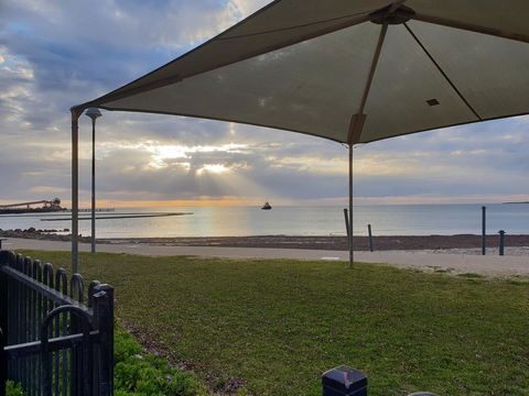 Wallaroo Beachfront Tourist Park - Redcliffe Tourism 12