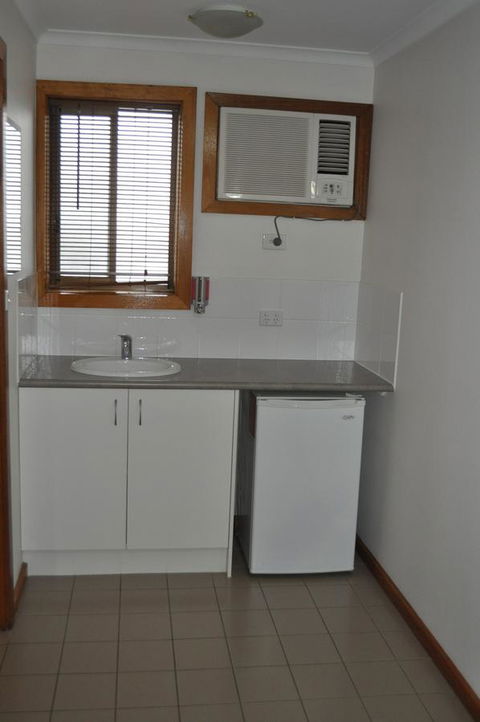Keith Motor Inn - Redcliffe Tourism 17