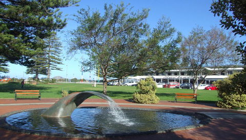 Nightcap At Hotel Victor - Redcliffe Tourism 20