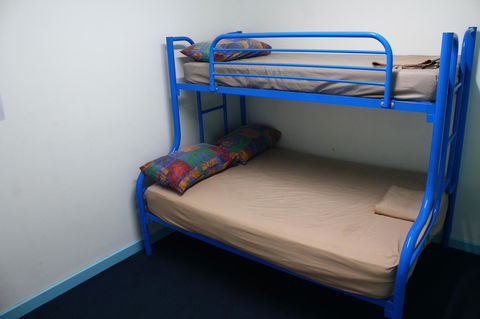 My Place & Adelaide Backpackers Hostel - Redcliffe Tourism 6