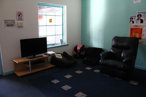 My Place & Adelaide Backpackers Hostel - Redcliffe Tourism 26