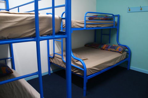My Place & Adelaide Backpackers Hostel - Redcliffe Tourism 10