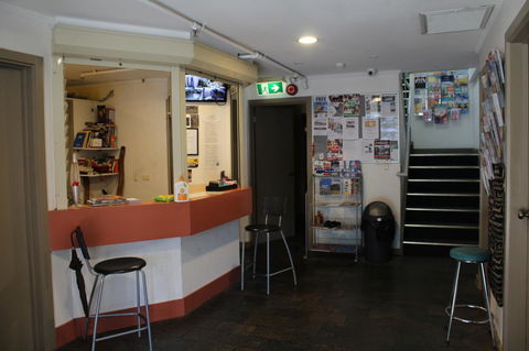 My Place & Adelaide Backpackers Hostel - Redcliffe Tourism 36
