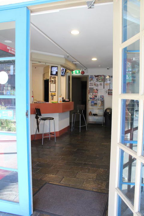 My Place & Adelaide Backpackers Hostel - Redcliffe Tourism 31