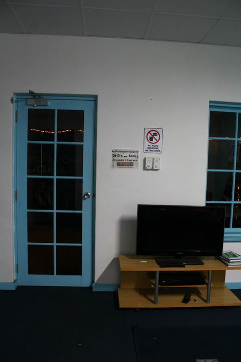 My Place & Adelaide Backpackers Hostel - Redcliffe Tourism 27