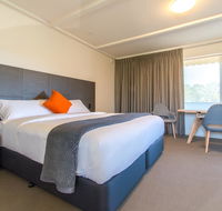 Mick O'Sheas - Redcliffe Tourism