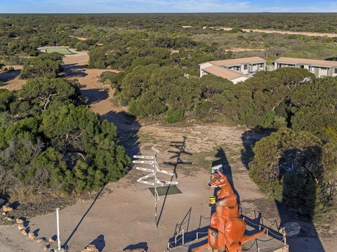 Border Village Roadhouse - Redcliffe Tourism 13