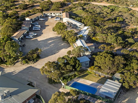 Border Village Roadhouse - Redcliffe Tourism 15