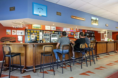 Border Village Roadhouse - Redcliffe Tourism 5