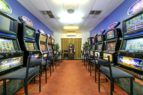 Border Village Roadhouse - Redcliffe Tourism 8