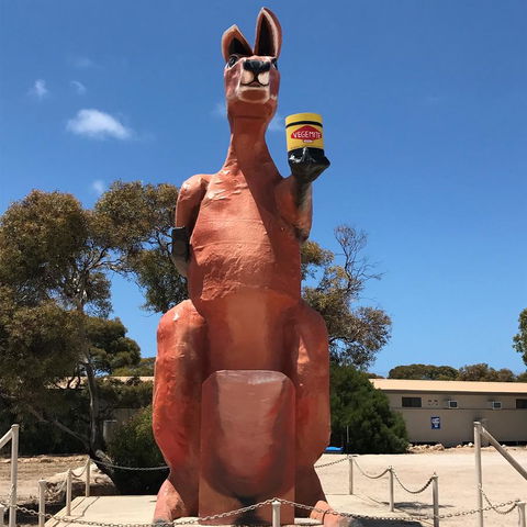 Border Village Roadhouse - Redcliffe Tourism 18