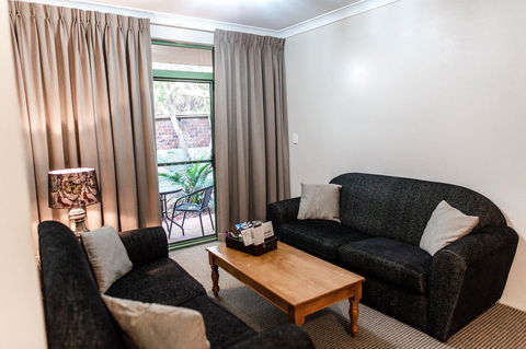 The Belmore Apartments Hotel - Redcliffe Tourism 25