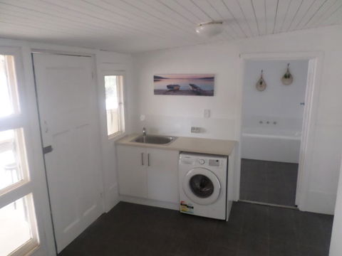 Dells Seaside Escape Moonta Bay - Redcliffe Tourism 6