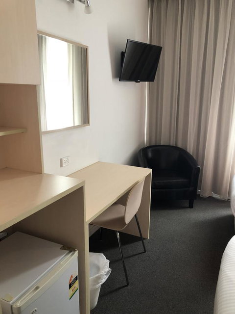 Adelaide Airport Motel - Redcliffe Tourism 26