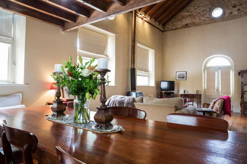 Clare Valley Heritage Retreat - Redcliffe Tourism 7