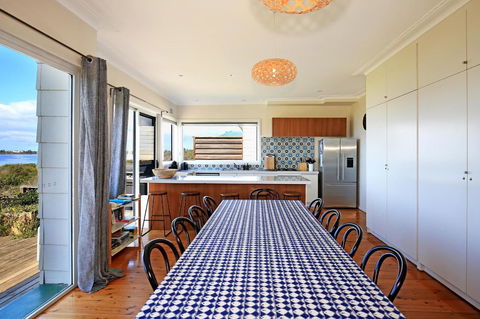 Culburra Beachhouse - Redcliffe Tourism 18