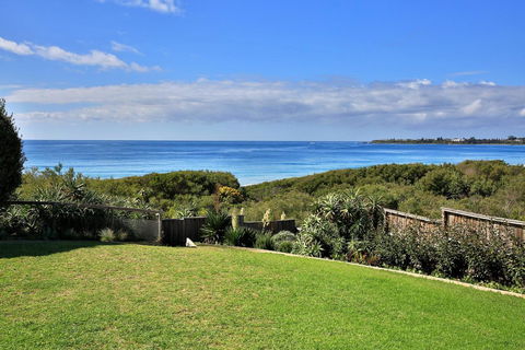 Culburra Beachhouse - Redcliffe Tourism 17