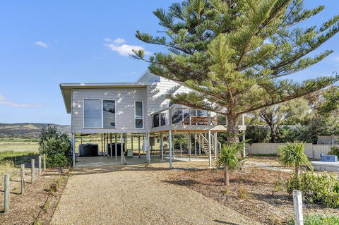 Sea View At Silver Sands - C21 SouthCoast Holidays - Redcliffe Tourism 13