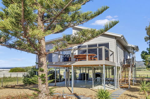 Sea View At Silver Sands - C21 SouthCoast Holidays - Redcliffe Tourism 0