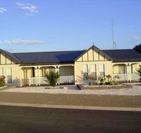 Moontana - Redcliffe Tourism
