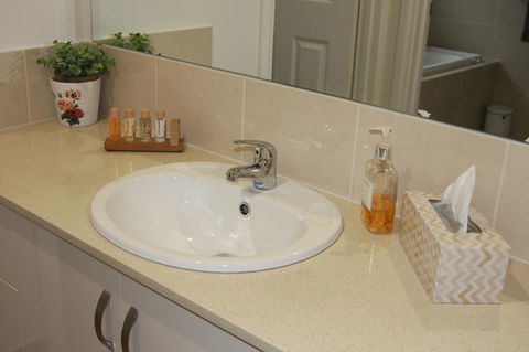 C And C Tanunda - Redcliffe Tourism 15