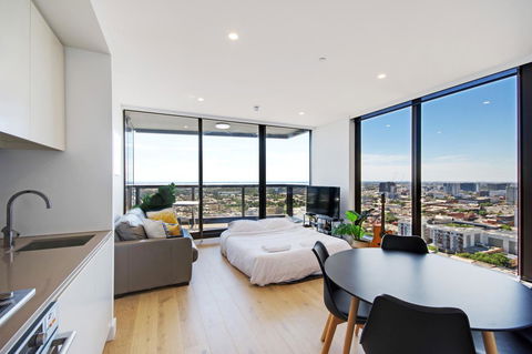 Swainson At Vue - Redcliffe Tourism 9