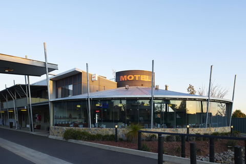 Station Motel - Redcliffe Tourism 2