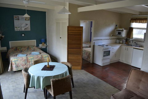 Kangaroo Island Holiday Village - Redcliffe Tourism 2