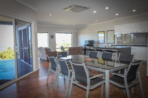 Waterfront On Osprey - Redcliffe Tourism 14