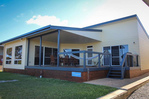 Waterfront On Osprey - Redcliffe Tourism 18
