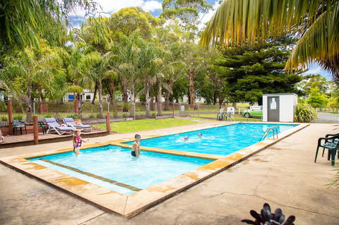 Blue Lake Holiday Park - Redcliffe Tourism 6