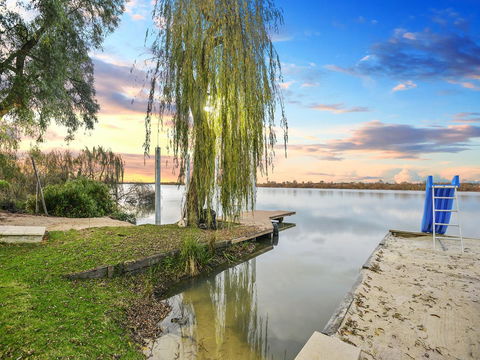 Muse On The Murray - Redcliffe Tourism 3