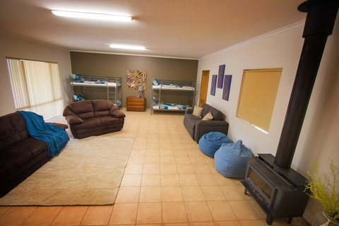 Limestone Ridge - Redcliffe Tourism 12