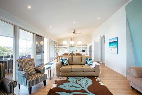 Seasalt - Redcliffe Tourism 4