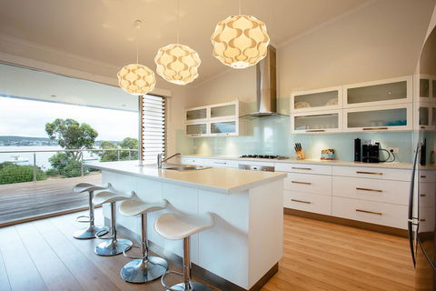 Seasalt - Redcliffe Tourism 2