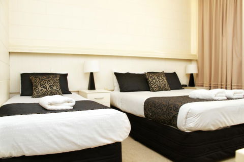 Renmark Motor Inn - Redcliffe Tourism 20