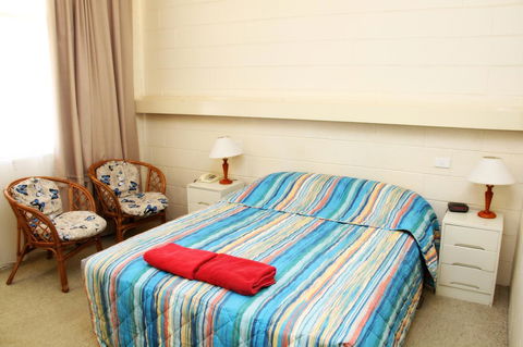 Renmark Motor Inn - Redcliffe Tourism 14