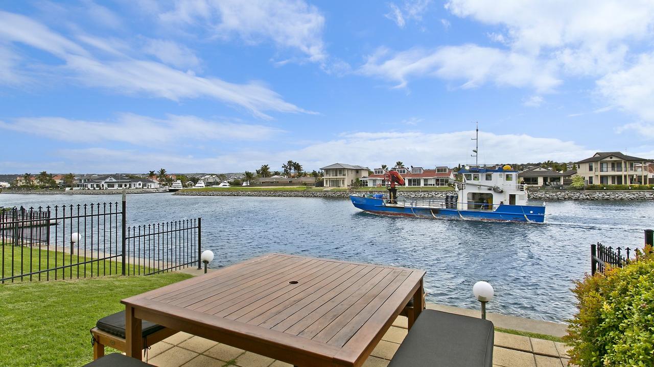  Redcliffe Tourism
