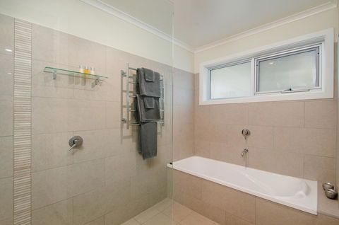 City One Apartment - Redcliffe Tourism 4