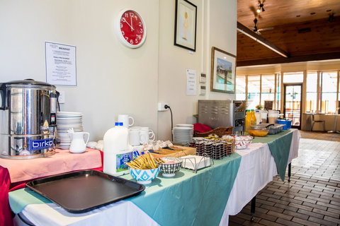 Lilac City Motor Inn & Steakhouse - Redcliffe Tourism 2