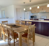 Bayview Beach House Apartment No 1 - Redcliffe Tourism