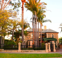 Grand Bluestone Mansion - Redcliffe Tourism