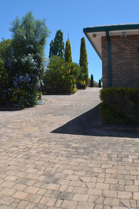 Deer Park Motor Inn Armidale - Redcliffe Tourism 33