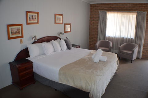 Deer Park Motor Inn Armidale - Redcliffe Tourism 5