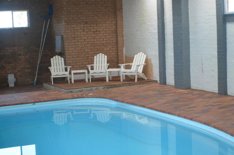Deer Park Motor Inn Armidale - Redcliffe Tourism 13